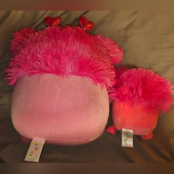 Caparinne Valentine’s Bigfoot Squishmallow 10 and 5 inch lot  BNWT - Picture 4 of 4